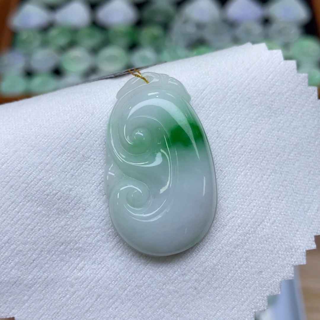 颈饰未镶嵌翡翠如意