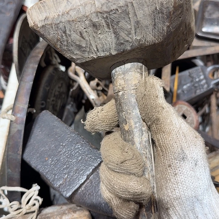 剧***盅一物一图，工艺品。