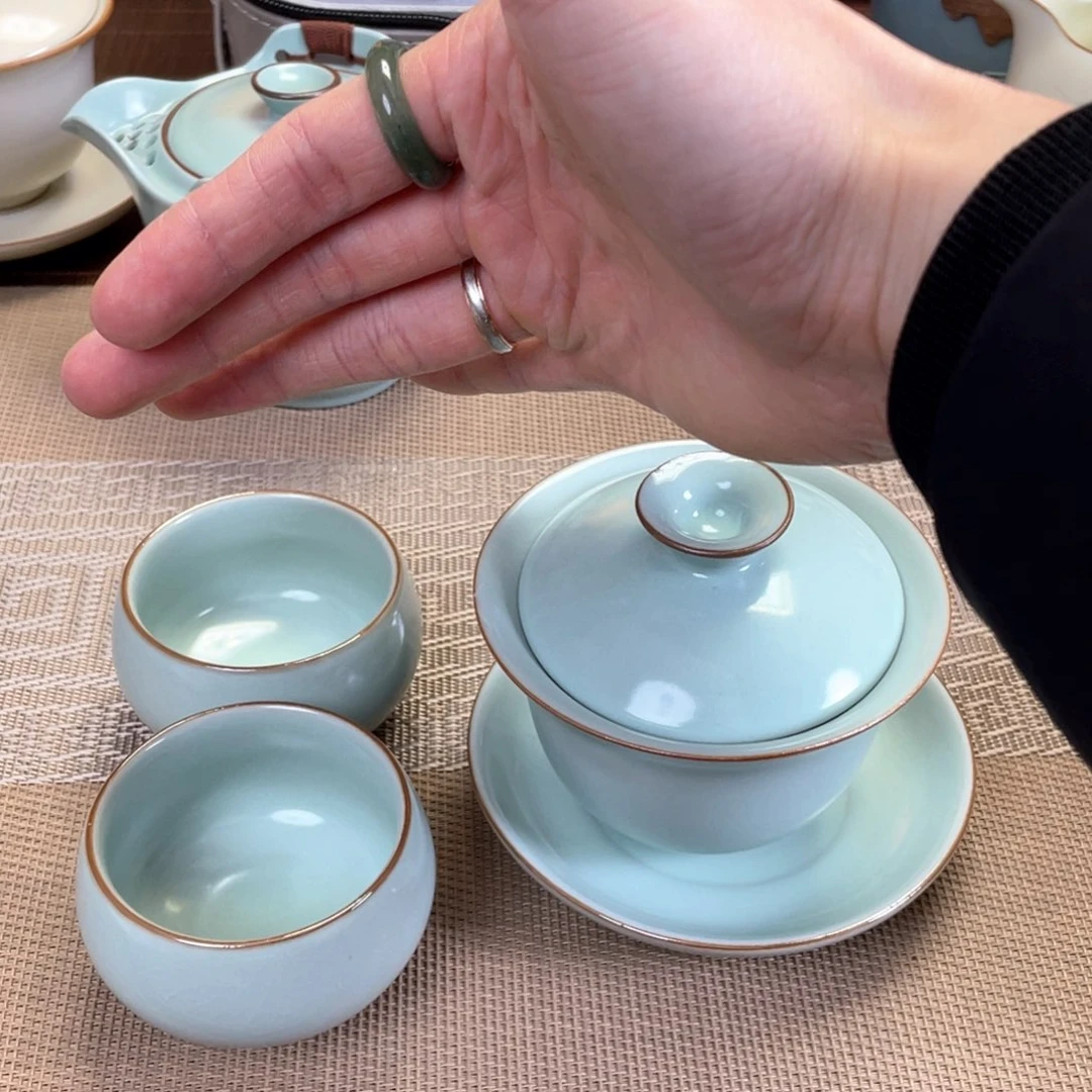 瓷片。。。。。。。。。。。。。。