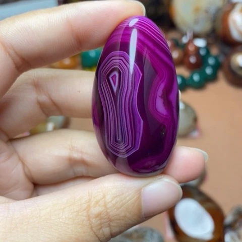 未镶嵌颈饰玛瑙/玉髓美****人打孔不退不换