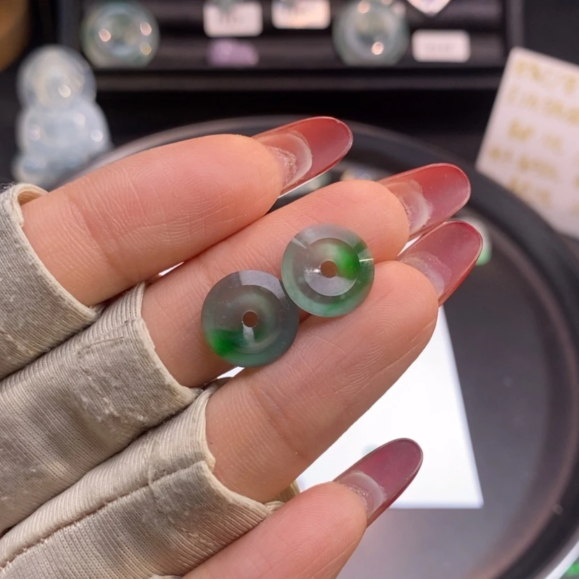 【闪购商品】翡翠挂件未镶嵌扣