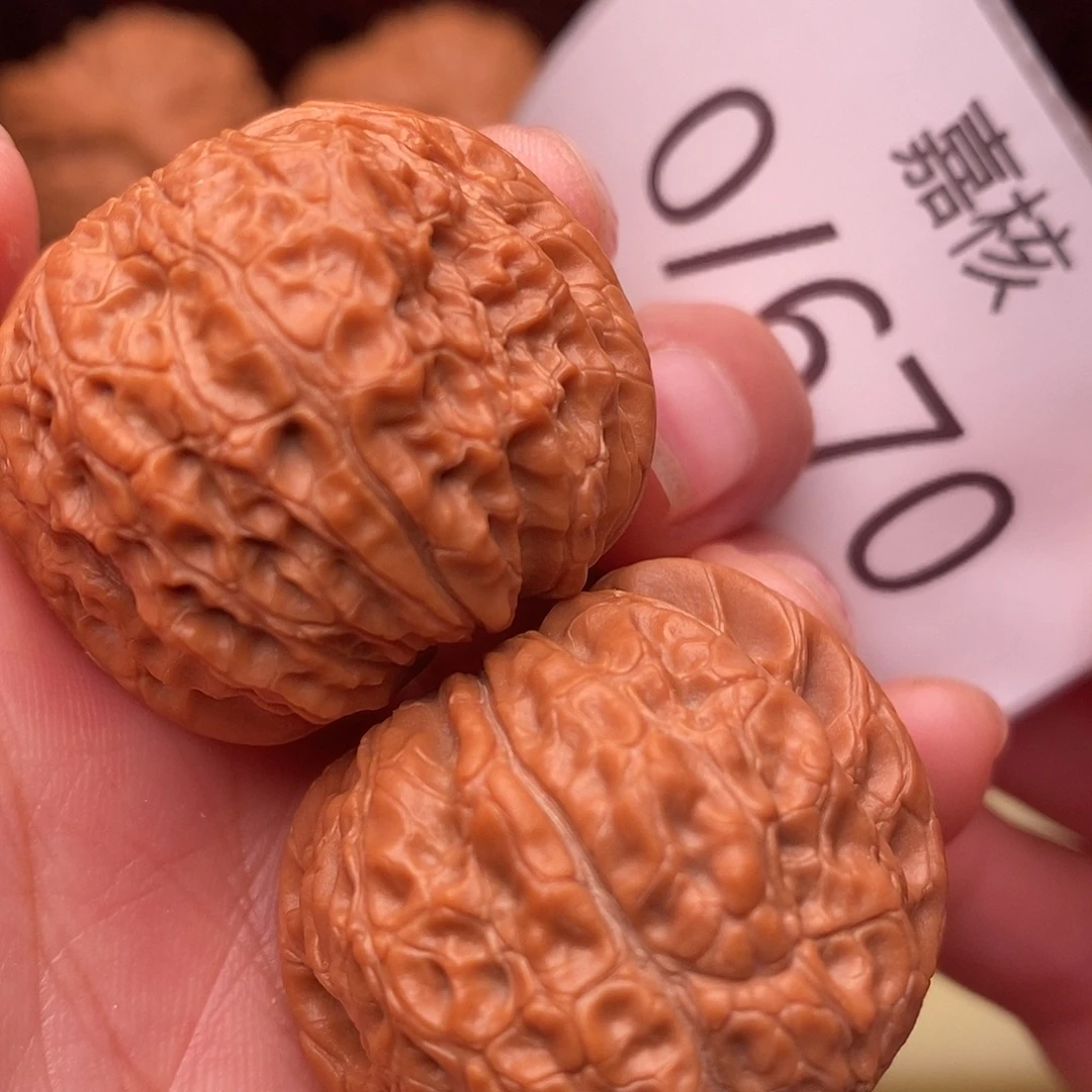 张***来把件文玩核桃35血麒麟