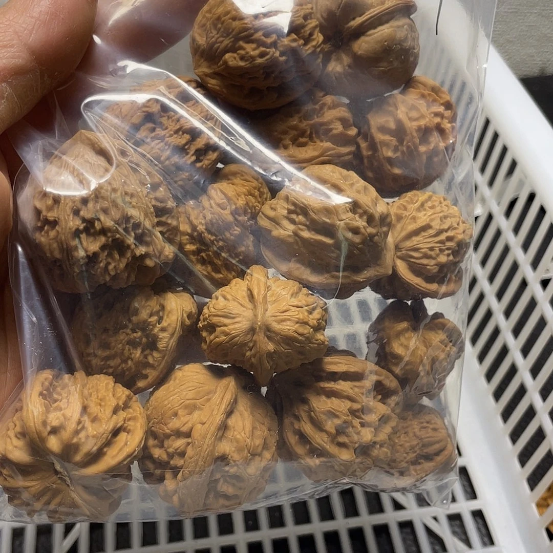 六***弹文玩核桃吊坠不退不换