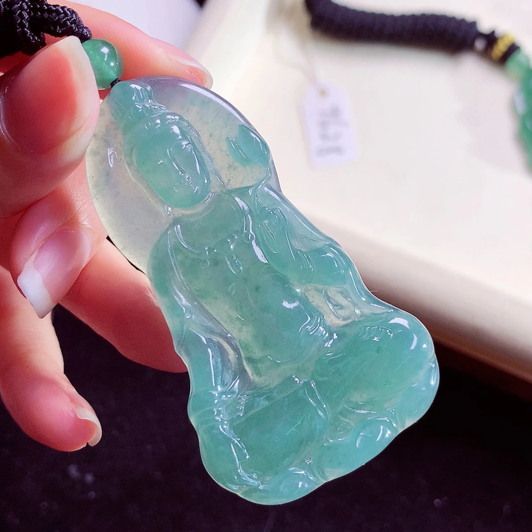 颈饰未镶嵌翡翠天然