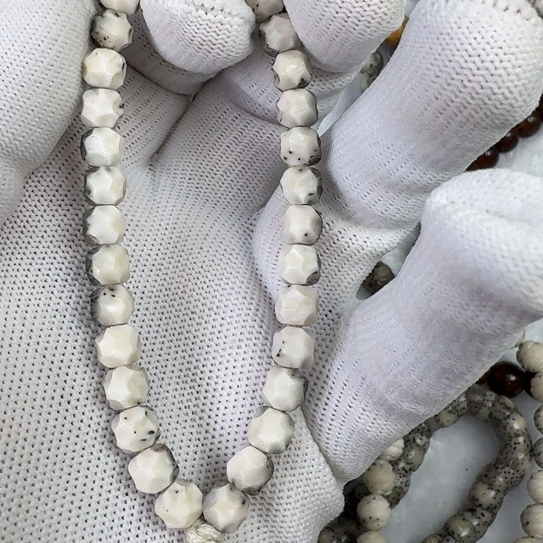 *****吊坠星月菩提三分之二绿包玉化绿背无相手持