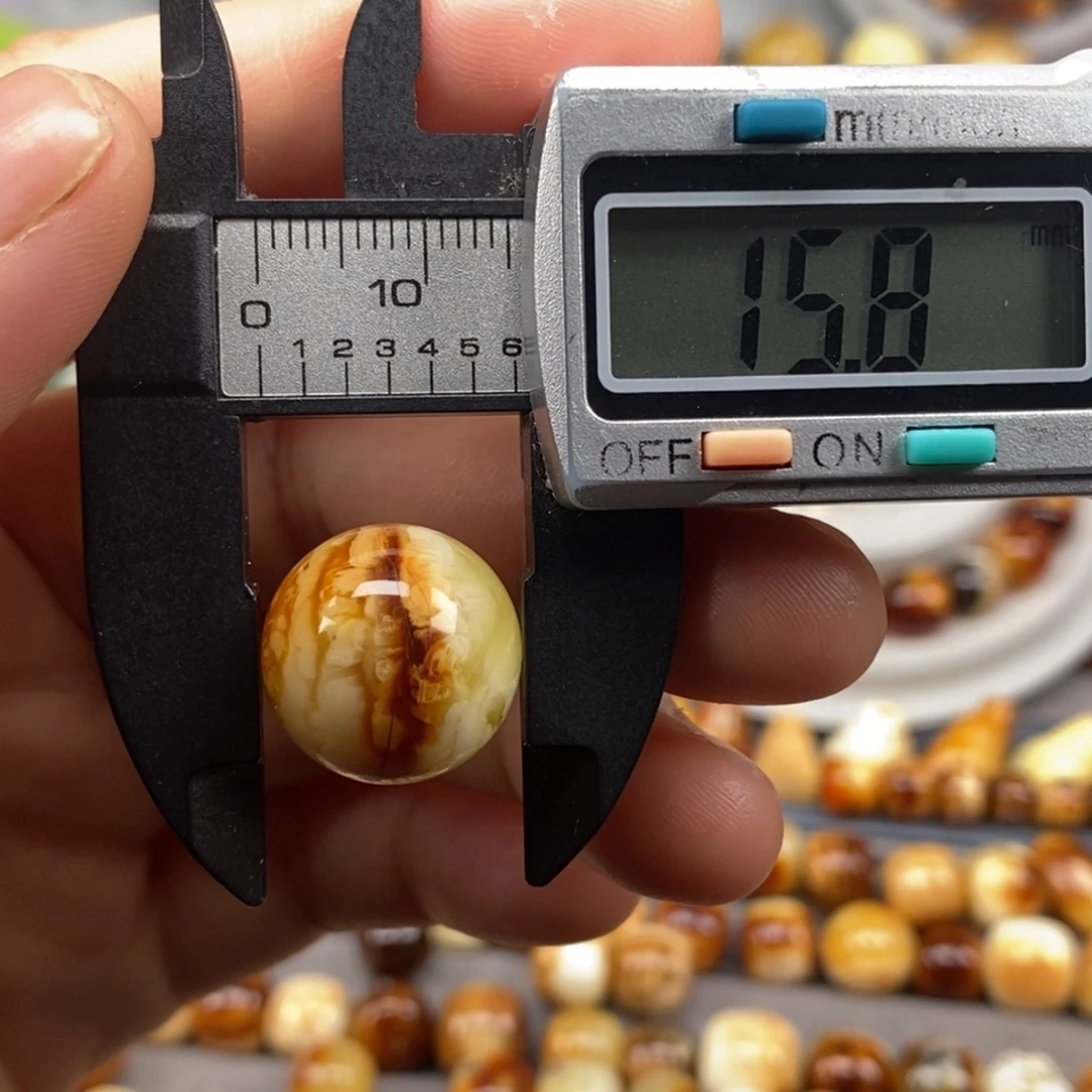 裸石琥珀未镶嵌圆珠单圈