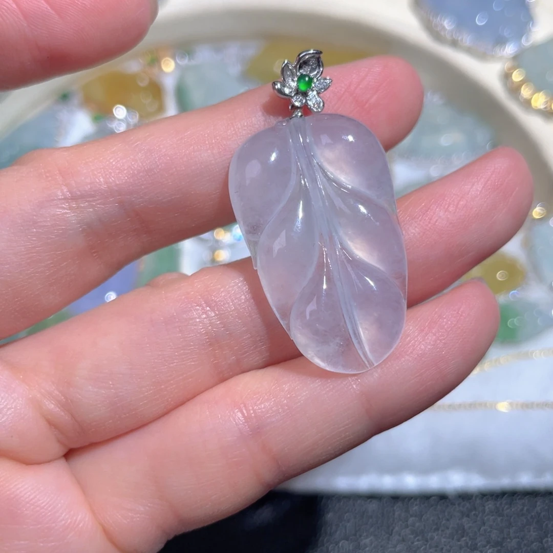 翡翠颈饰18K金镶嵌翡翠