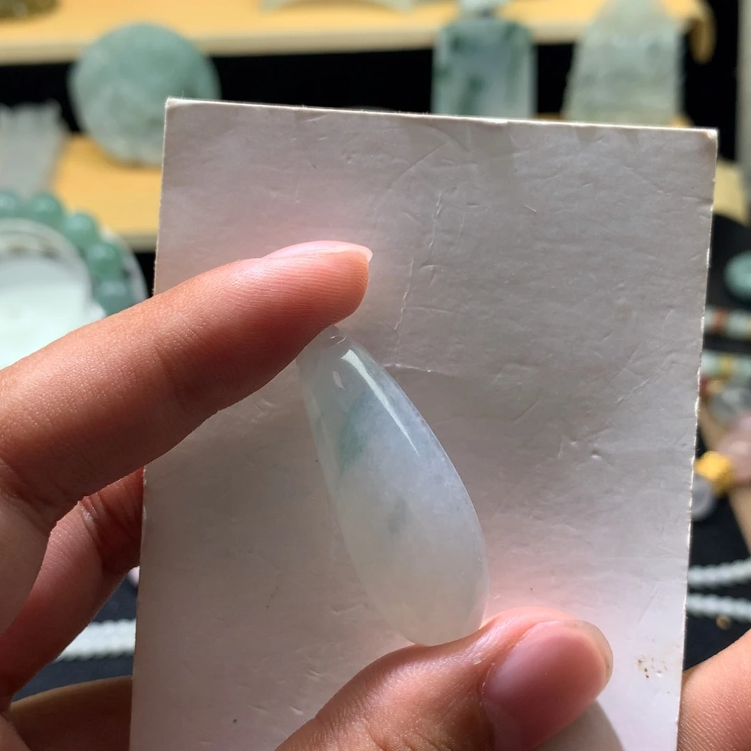翡翠未镶嵌颈饰000