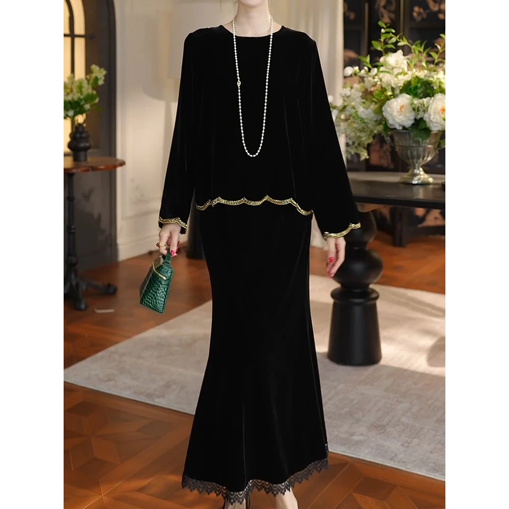 端庄大方得体套装女2025秋新时尚减龄高端宽松遮肉丝绒上衣半身裙