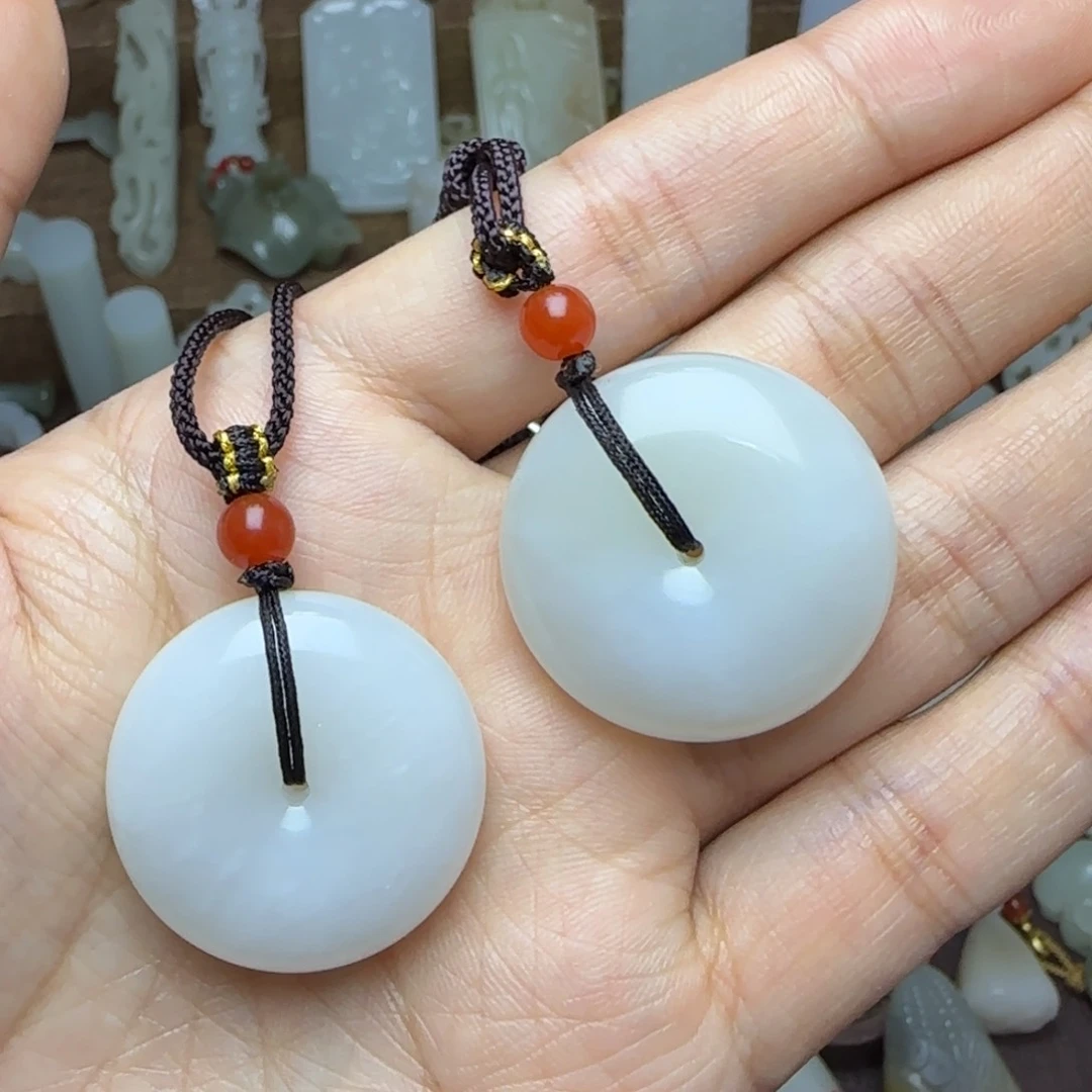 和田玉挂件未镶嵌彬**礼