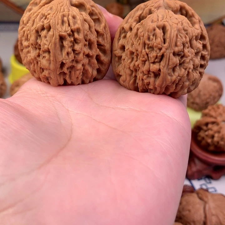 吊坠文玩核桃南疆石41尺