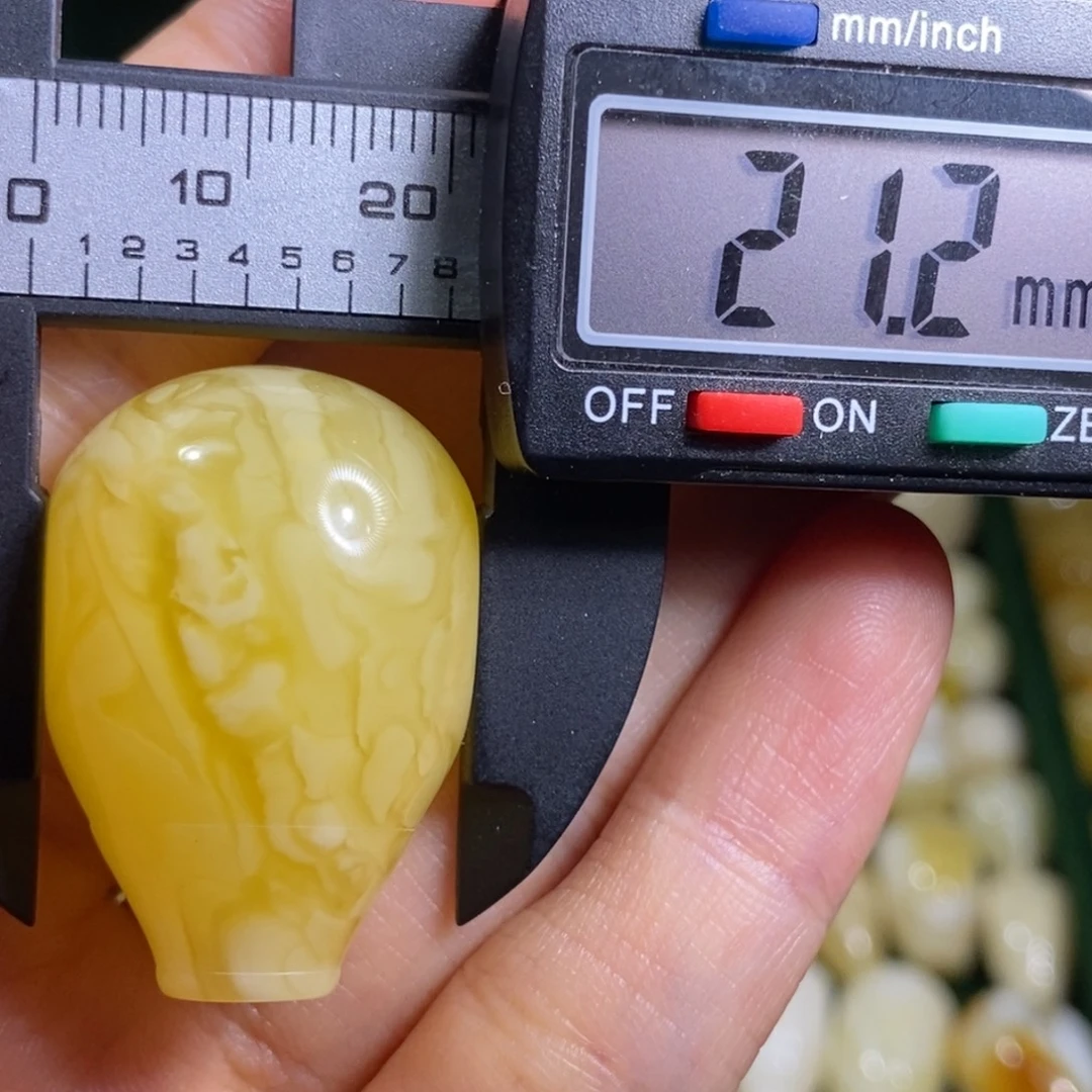 蜜蜡未镶嵌裸石配饰