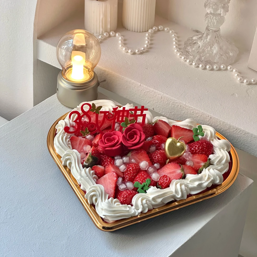 38女神节爱心蛋糕盒玫瑰花装饰糖爱心蜡烛不锈钢勺子甜品摆件装扮