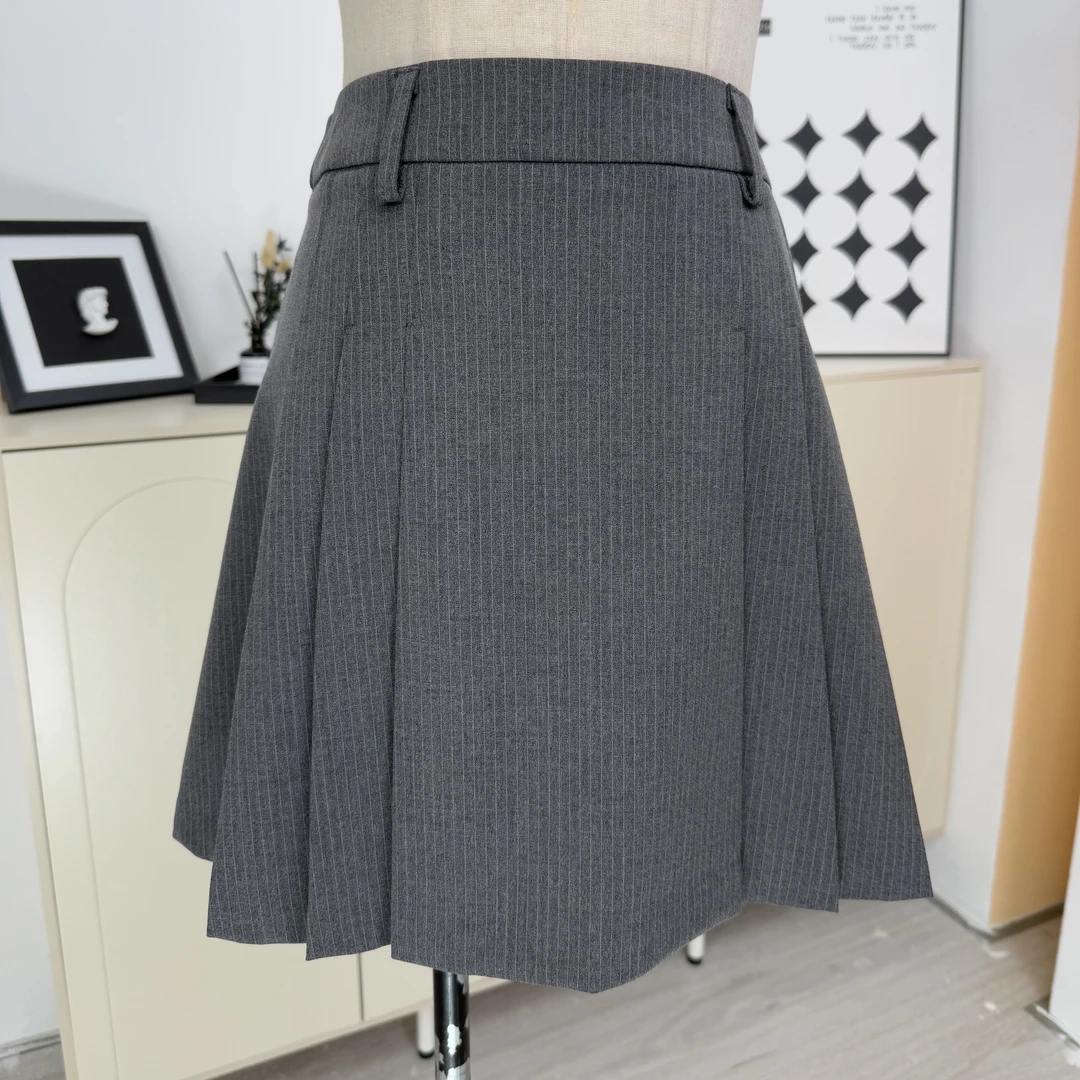 学院风减龄条纹压褶裙百搭短裙