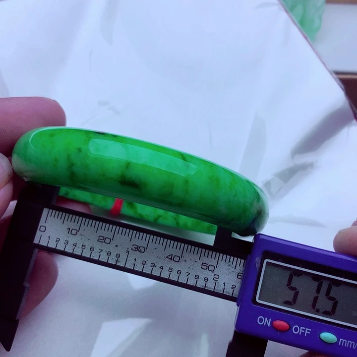翡翠未镶嵌手镯＿…