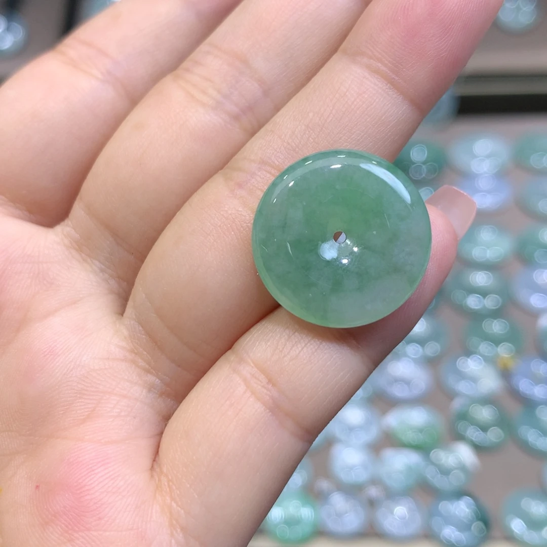 翡翠未镶嵌颈饰平安扣 19.5*4.6