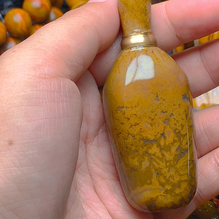 玛瑙/玉髓未镶嵌鼻烟壶