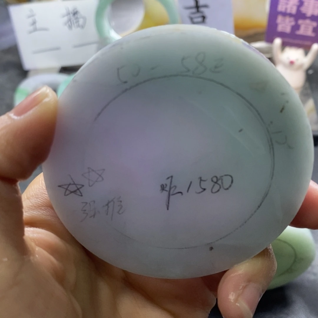 定制翡翠未镶嵌翡翠手镯
