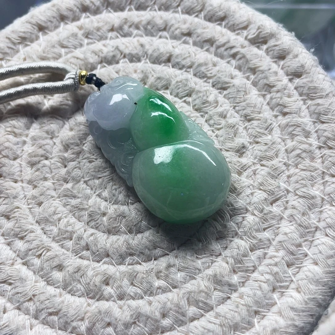 翡翠未镶嵌颈饰翡翠吊坠