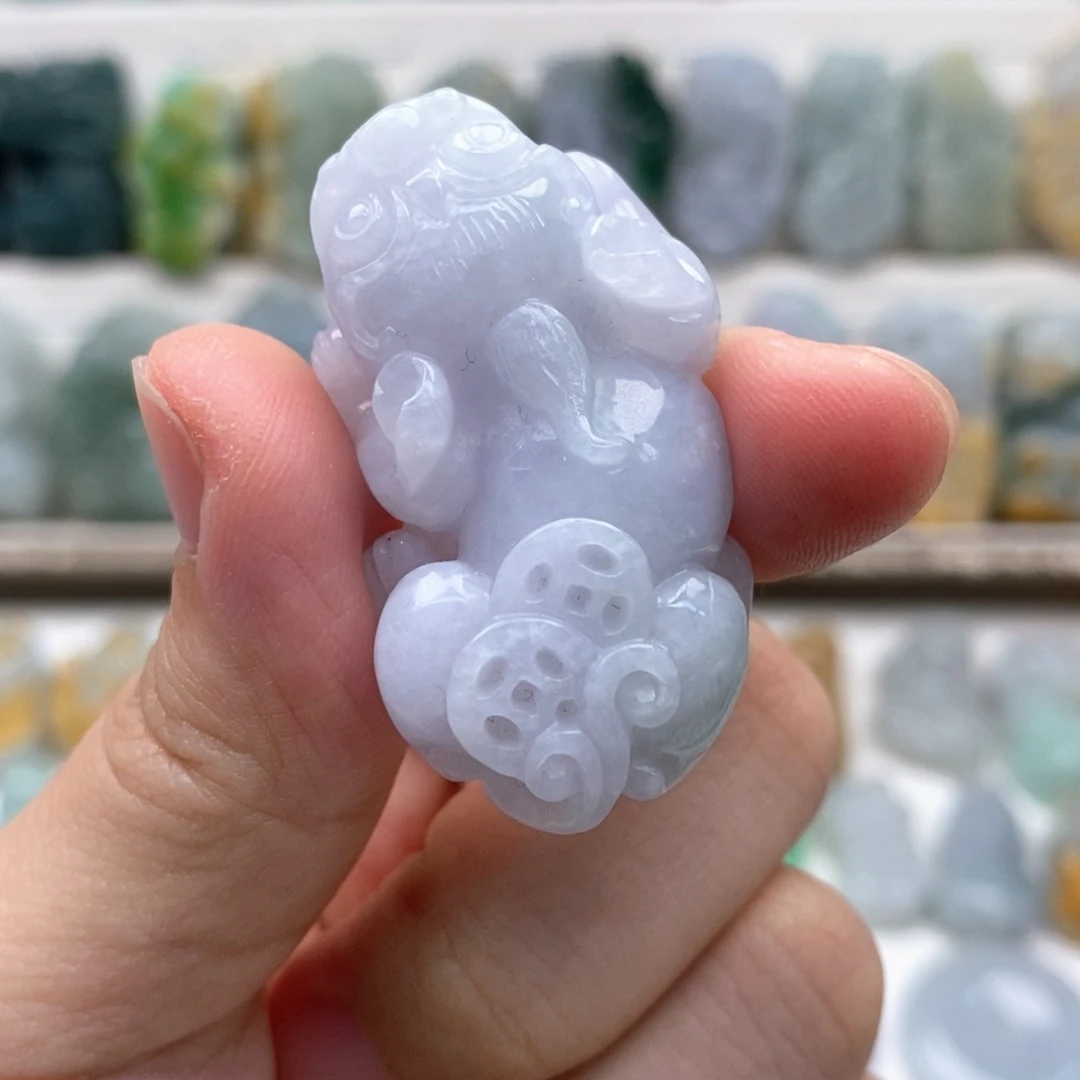 翡翠未镶嵌吊坠(赠链)