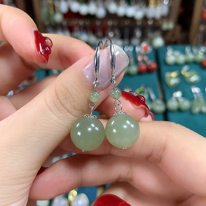 和田玉银S925镶嵌耳饰天然卡12mm左右冰晴水