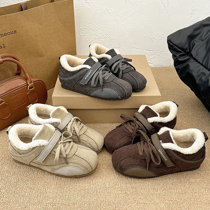 冬季新款爆款加绒软底德训鞋女韩版时尚百搭轻便舒适毛毛休闲鞋