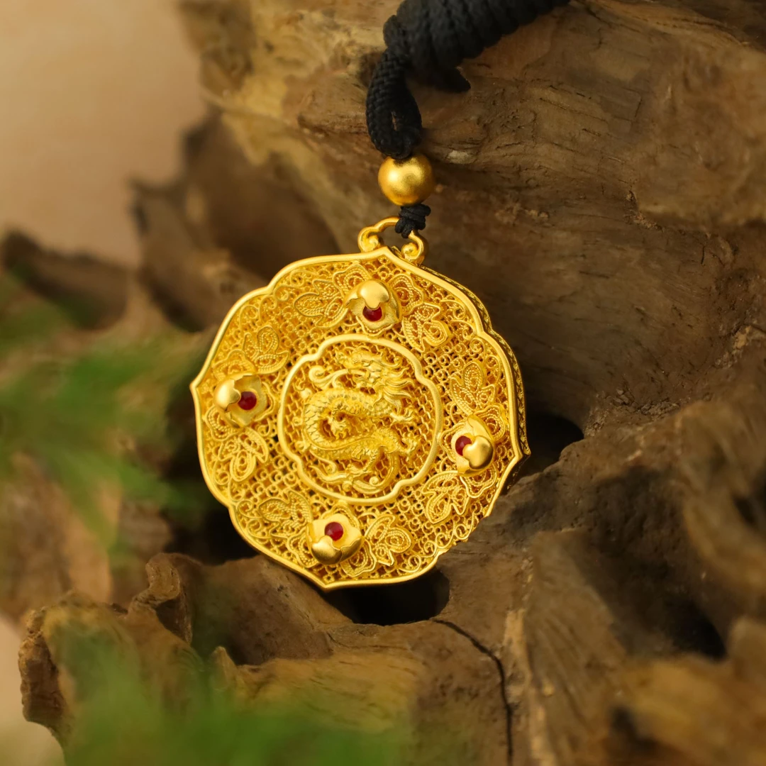 909/克【花丝龙牌】手工錾刻花丝龙牌足金吊坠挂坠2939