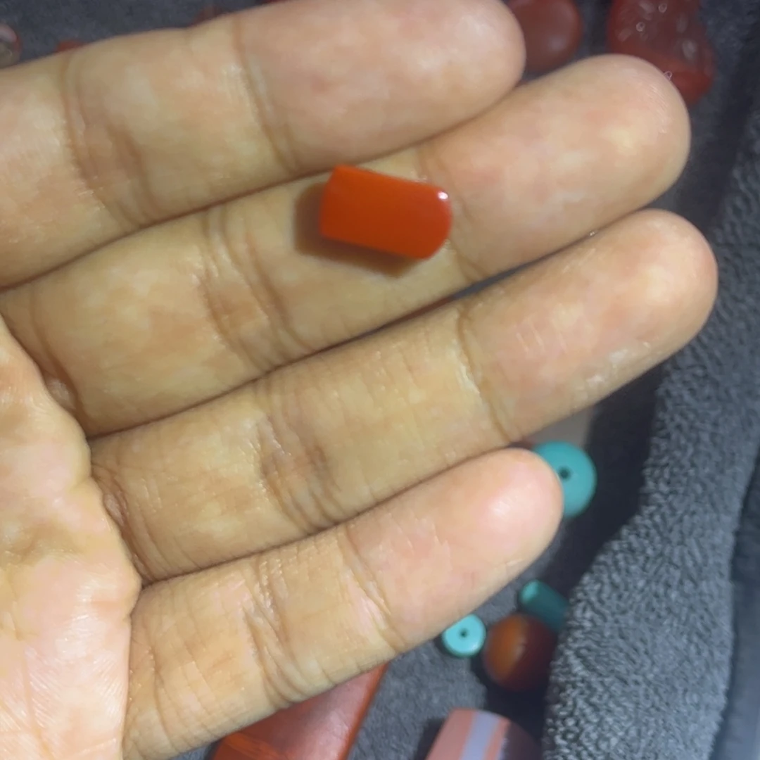 未镶嵌牌子南红玛瑙