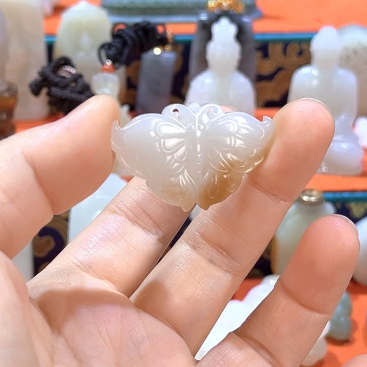 和田玉（糖玉）未镶嵌颈饰