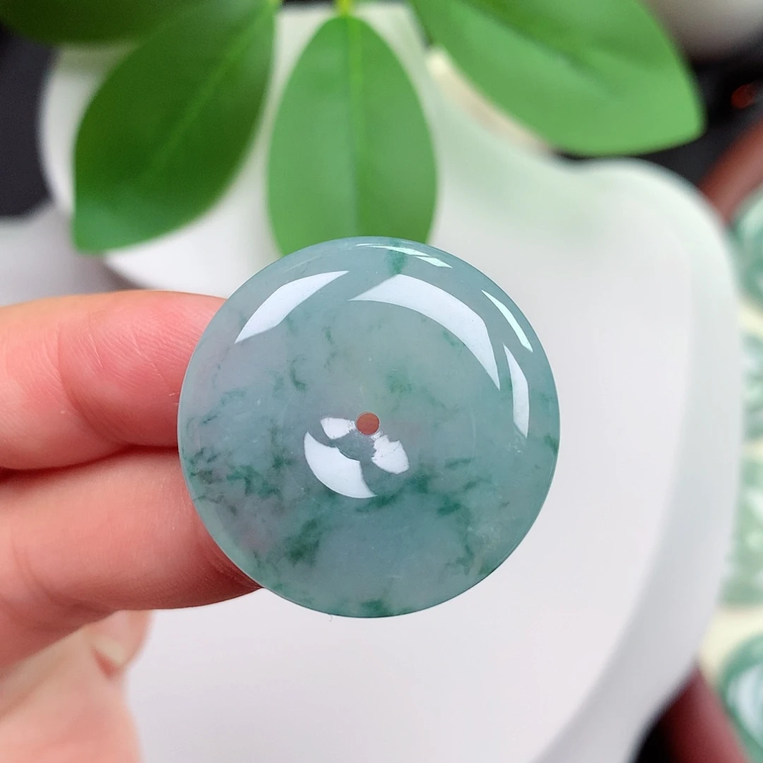 颈饰未镶嵌翡翠平安扣 28.4x5.5mm