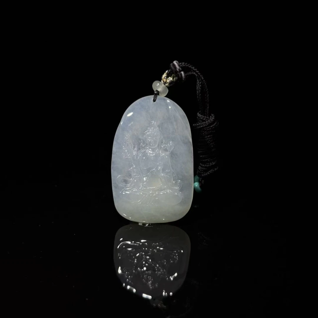 112174天然缅甸翡翠A货高冰观音牌//拍卖