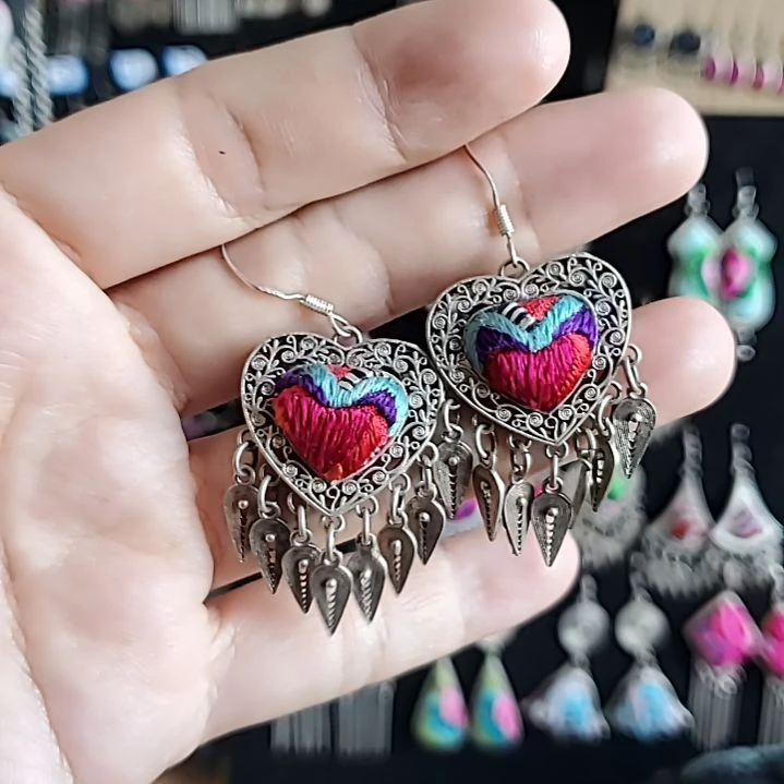 合金民族风服饰小耳环