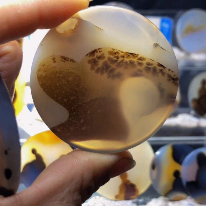 合金玛瑙/玉髓珠宝奇石82