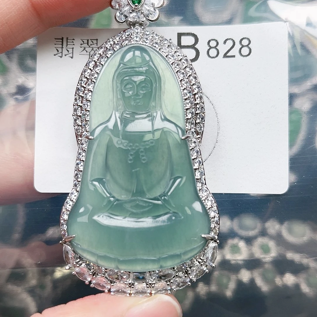 翡翠颈饰未镶嵌翡翠828