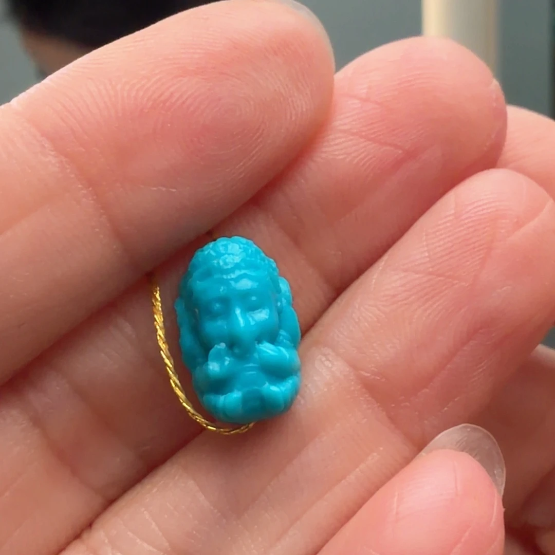 绿松石未镶嵌颈饰