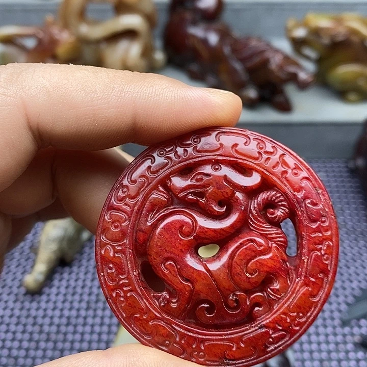 未镶嵌蛇纹石玉颈饰