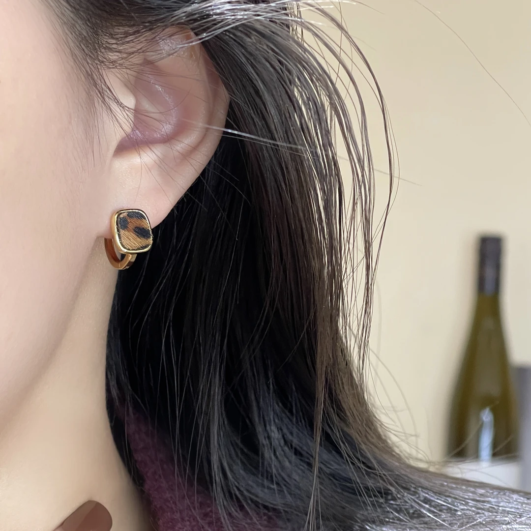 韩芸汐 A-268豹纹方形显气质时尚小众设计感极简耳扣