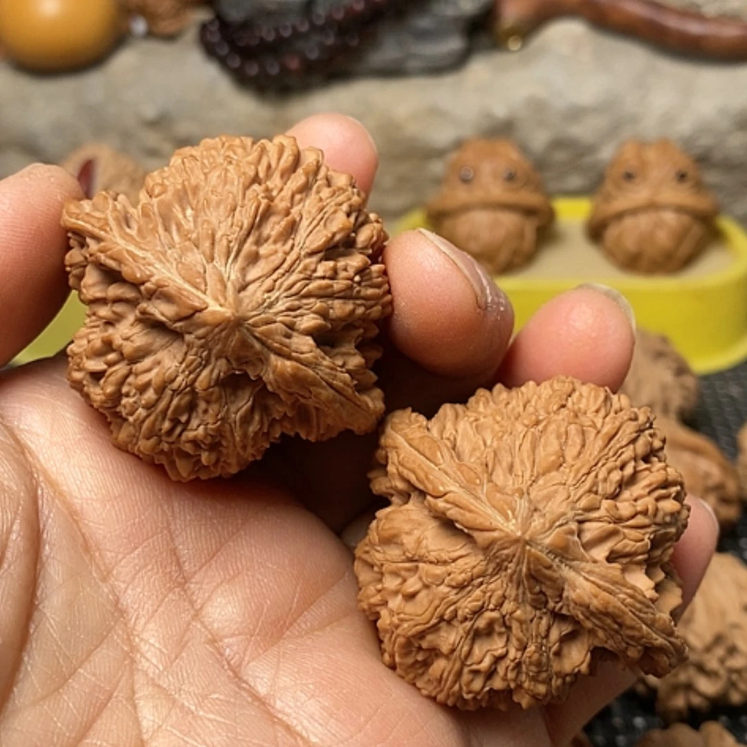 【闪购商品】把件文玩核桃满天星狮子头44