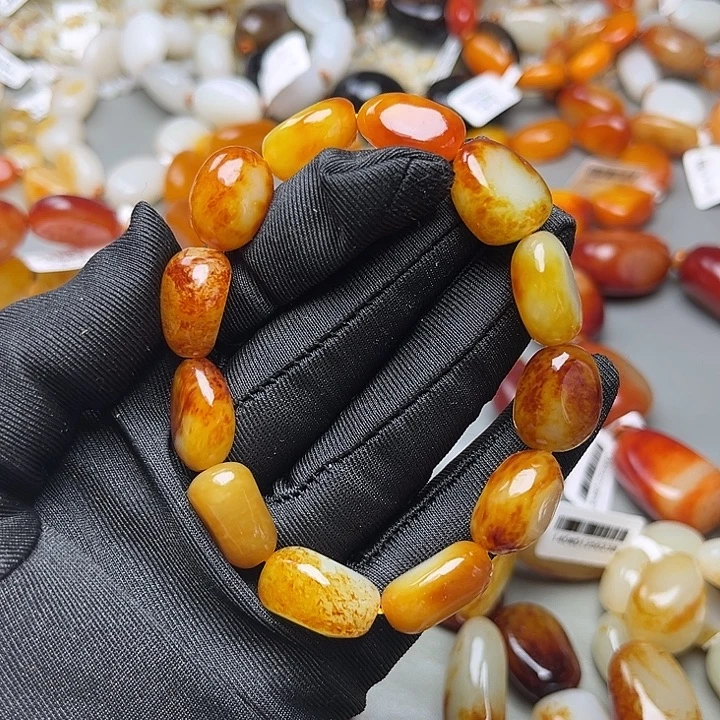 和田玉未镶嵌手链