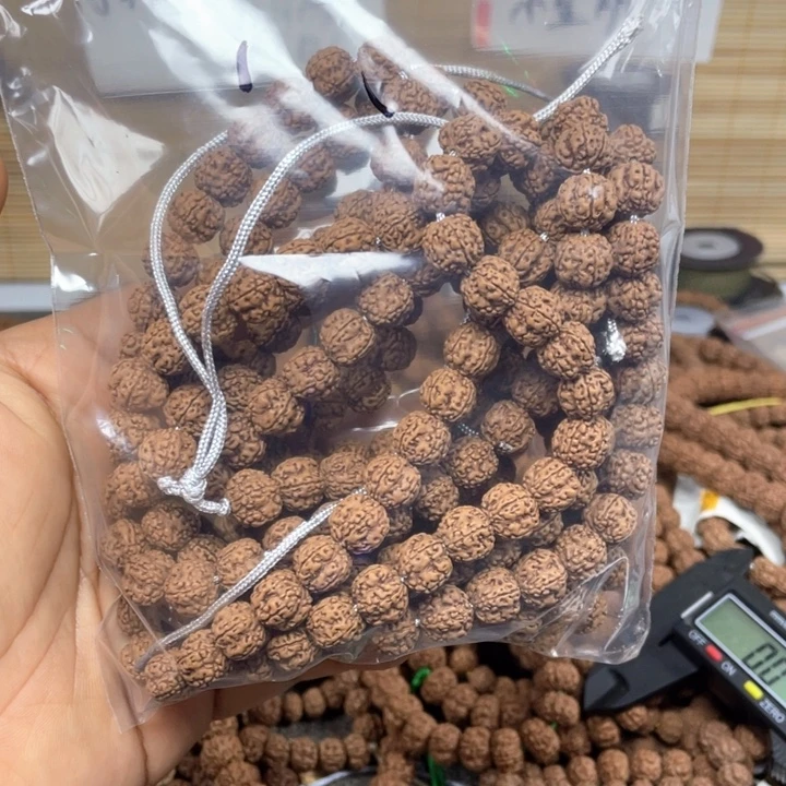 ：***：吊坠金刚菩提花王两条