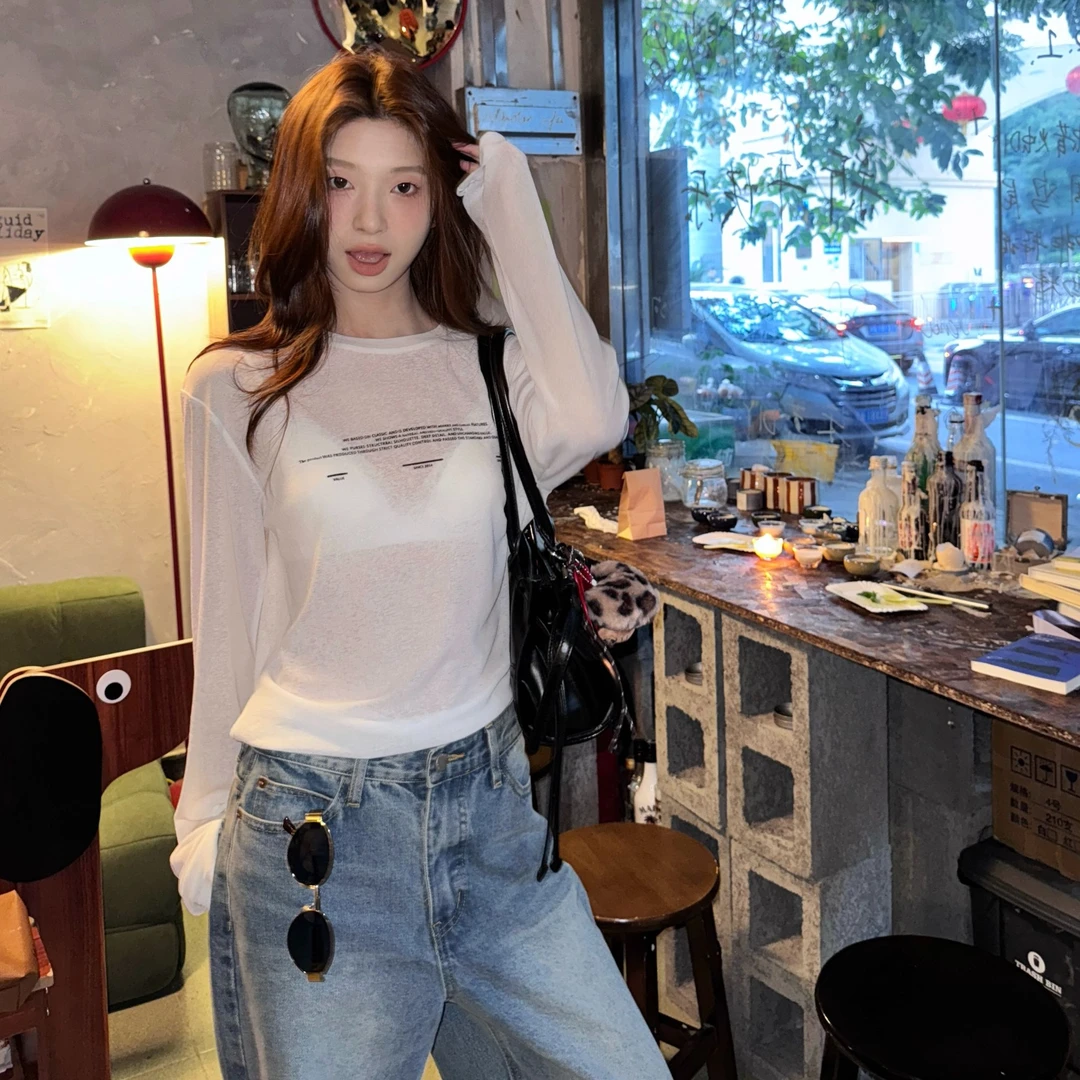 林小野呼吸感基础字母T恤2025春新款宽松显瘦圆领长袖T恤衫