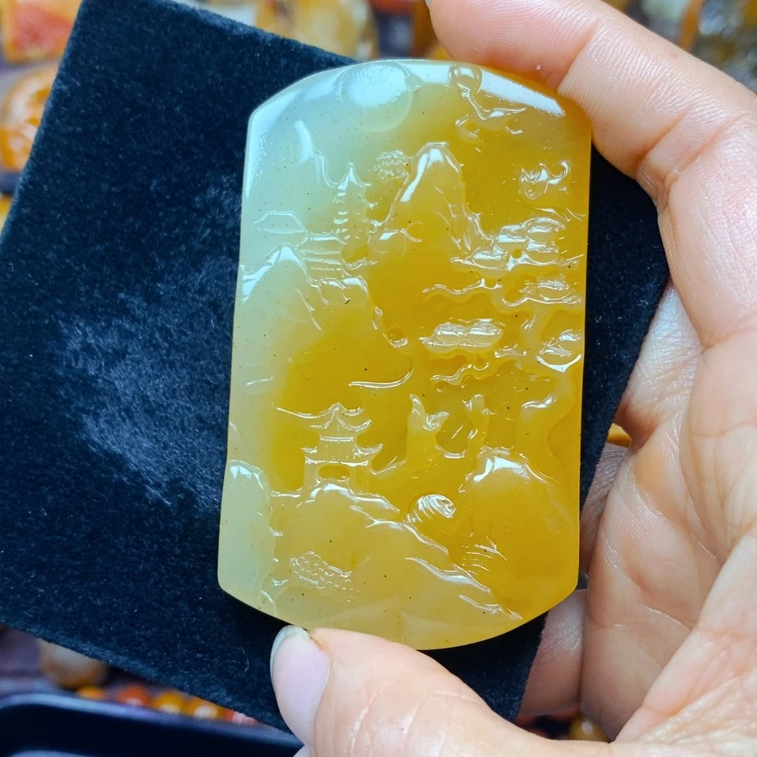 未镶嵌石英质玉（黄龙玉）吊坠(不含链)