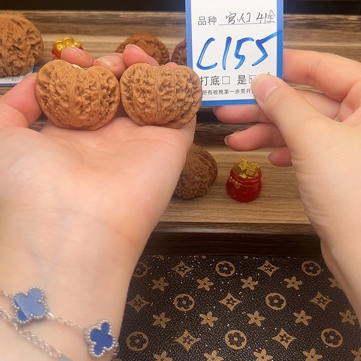 文玩核桃吊坠宫灯41全