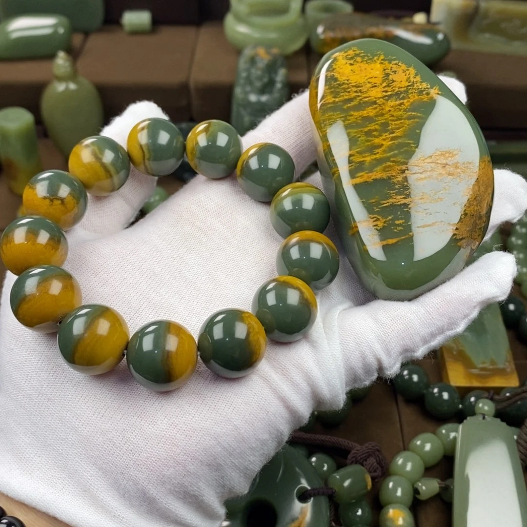 乌***司岫岩河磨玉（透闪石质玉）未镶嵌手链