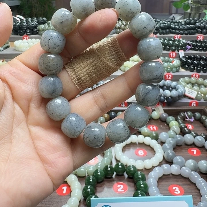 未镶嵌手链和田玉机*猫新疆青花老型卡14