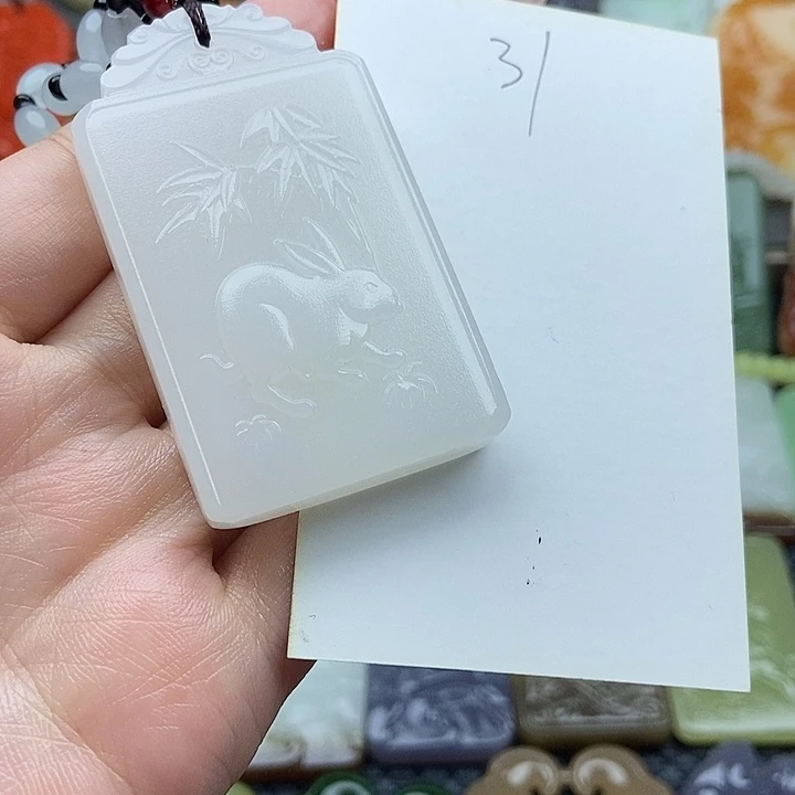 颈饰未镶嵌和田玉