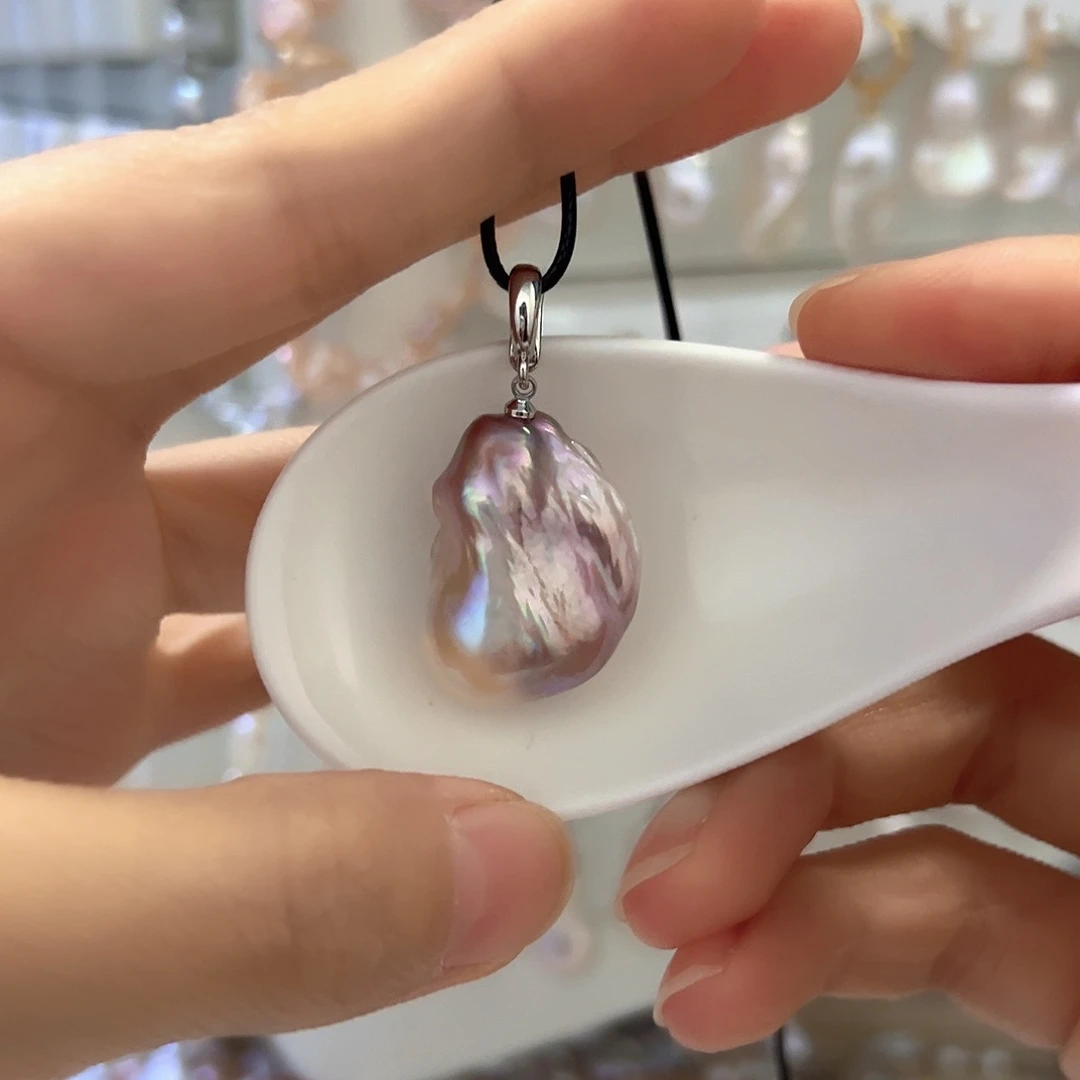 颈饰未镶嵌淡水珍珠