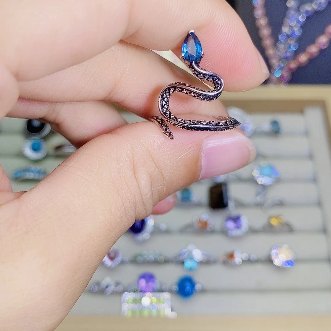 托帕石戒指未镶嵌