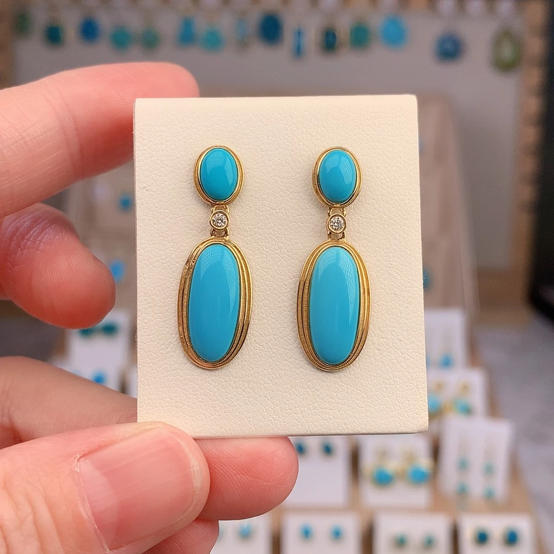 绿松石18K金镶嵌耳饰