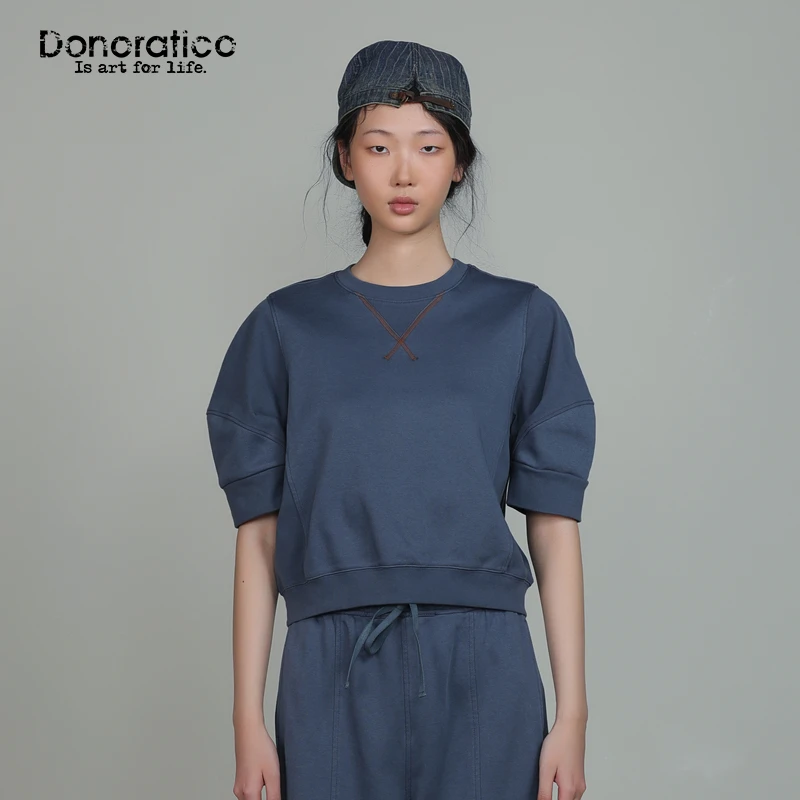 达衣岩简约圆领中袖T恤设计感时尚2025秋新品休闲宽松短款T恤女